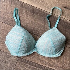 Victoria’s Secret Sea Light Blue Lace Plunge Bra Size 34DD